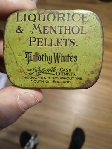 Menthol pellet tin